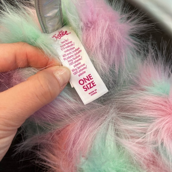 Girls Fuzzy Earmuffs - Picture 3 of 3